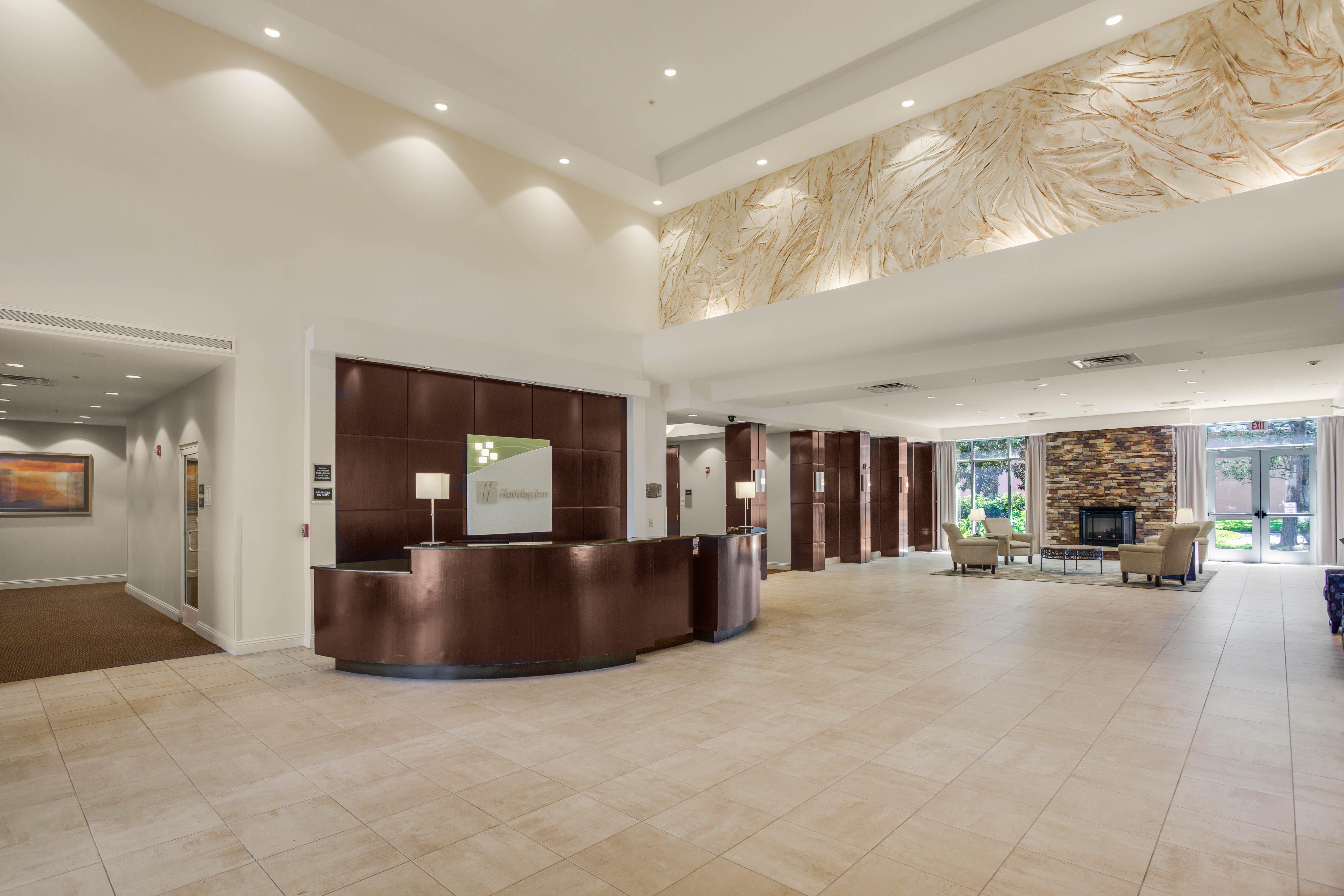 Holiday Inn Baton Rouge College Drive I-10 By Ihg Exterior photo