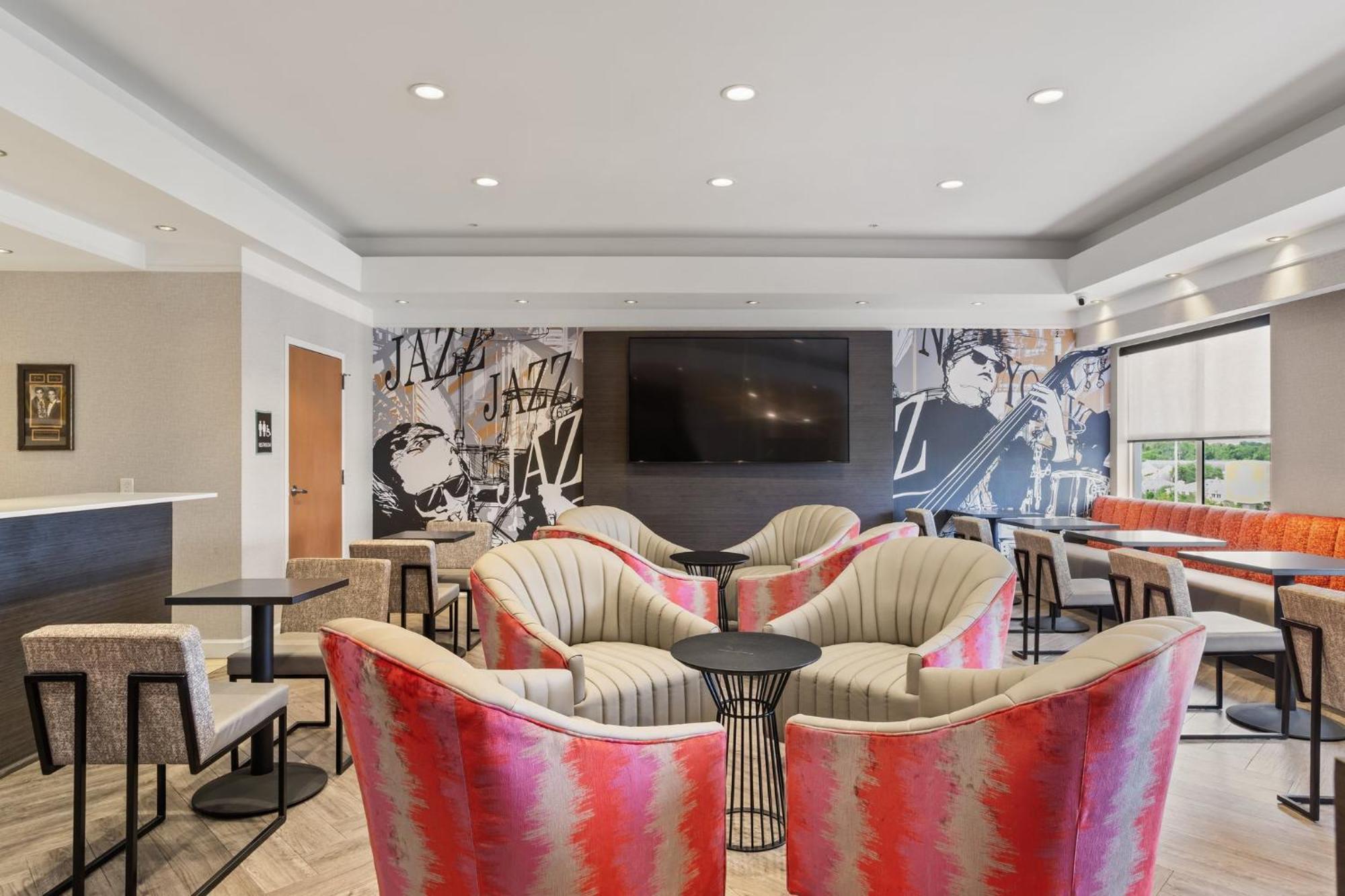 Holiday Inn Baton Rouge College Drive I-10 By Ihg Exterior photo